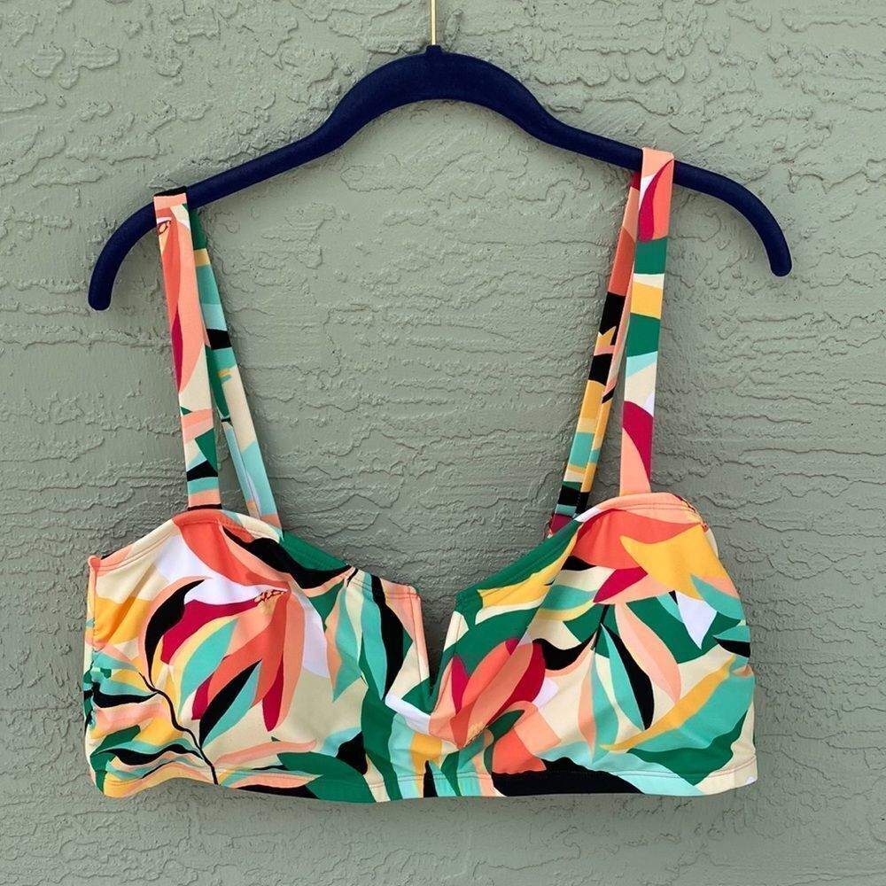 Mynah Sz 22W NWT Bikini Top Removable Cups / Adjustable Straps